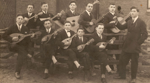 Ger Mandolin Orchestra, 2011